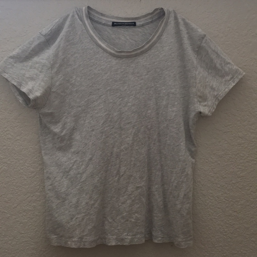 brandy melville grey t-shirt/ worn once